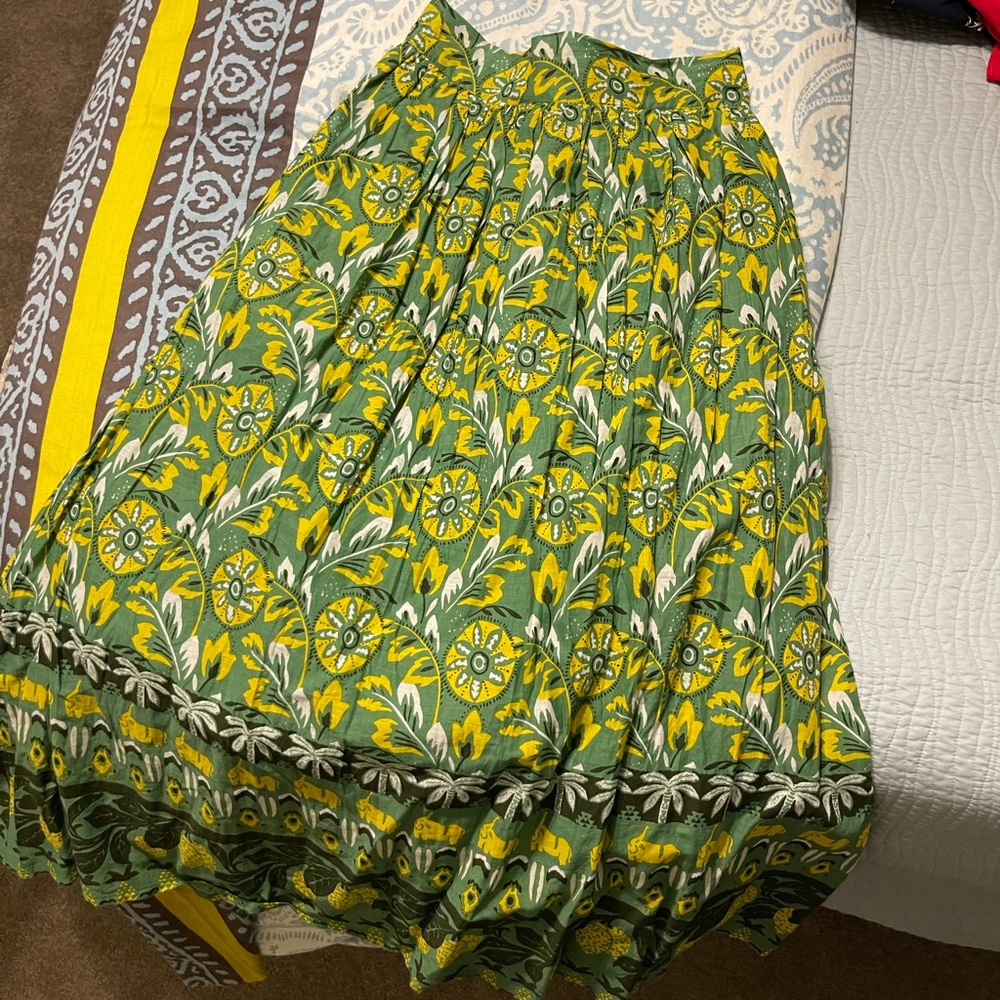 Roller Rabbit size XS midi skirt